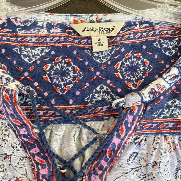 2/$20. Lucky brand ladies blouse in size small. - Picture 4 of 6